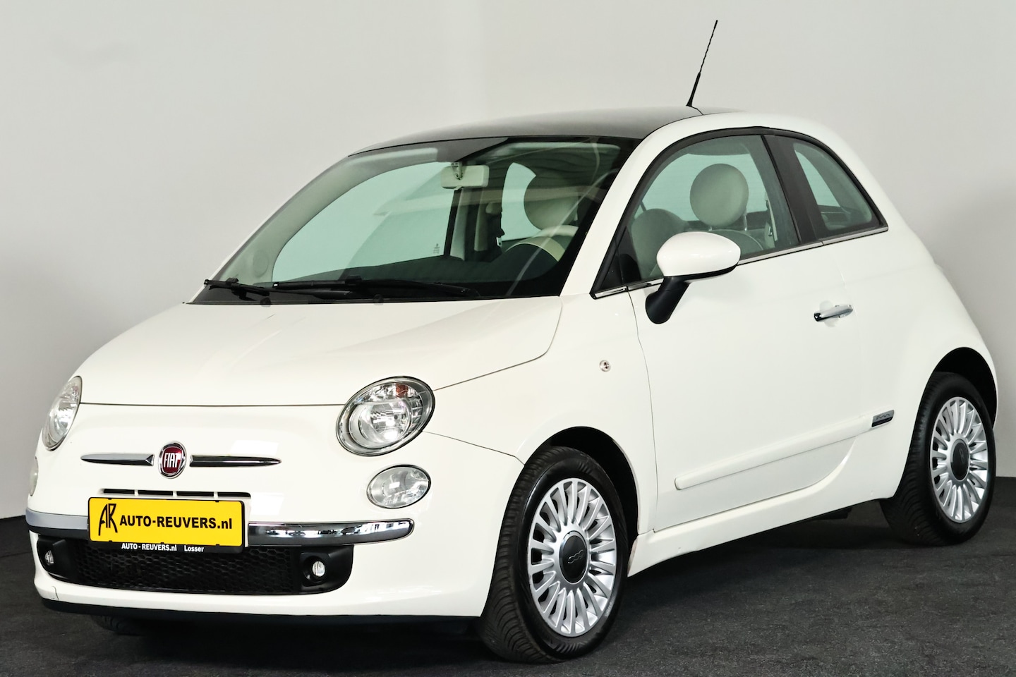 Fiat 500 - 0.9 TwinAir Lounge / Panorama / Airco / Allseason banden - AutoWereld.nl
