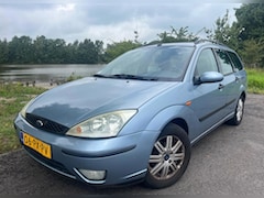 Ford Focus Wagon - 1.6-16V Futura | Clima | Trekhaak | APK augustus 2027