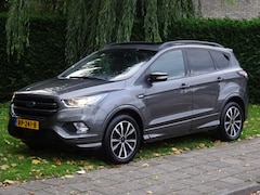 Ford Kuga - 1.5 ST-Line X met Panoramadak en Trekhaak