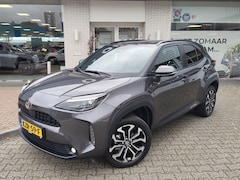 Toyota Yaris Cross - 1.5 Hybrid 115 Dynamic | Sensoren v/a | Stoelverwarming | Keyless Entry