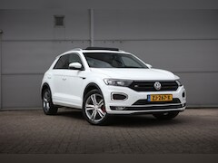 Volkswagen T-Roc - 1.5 TSI Sport R-line | Pano | Trekhaak | Virtual Dash |