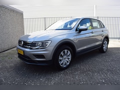 Volkswagen Tiguan - 1.4 TSI Automaat ACT Trendline 12 mnd GARANTIE DealerOH Adaptive Cruise Carplay Camera Nav