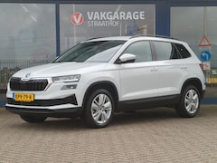 Skoda Karoq - 1.5 TSI ACT Business Edition Automaat / Carplay + Android Auto / Camera + Sensoren / Clima