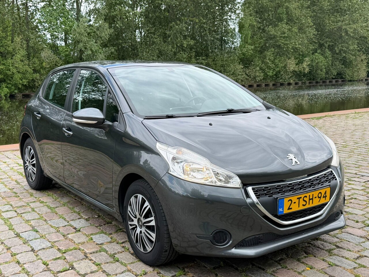 Peugeot 208 - 1.2 VTi Urban Soul 1e eigenaar cruis control airco cv op afs - AutoWereld.nl