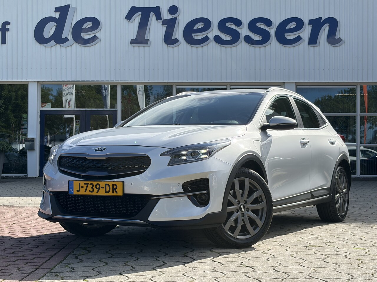 Kia XCeed - 1.6 GDi PHEV DynamicLine | Camera | Carplay | Navi | Rijklaar met beurt & garantie! - AutoWereld.nl