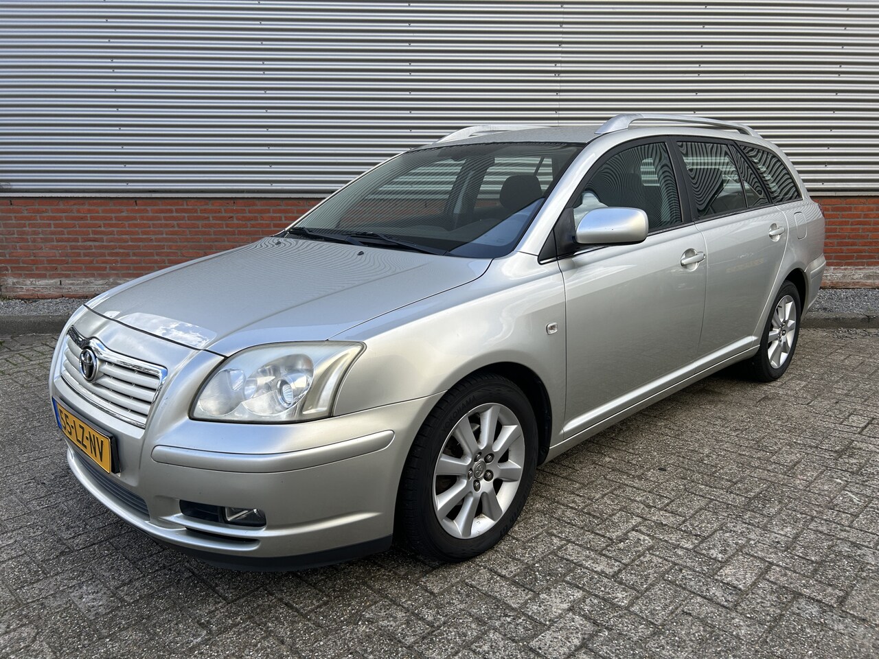Toyota Avensis Wagon - 1.8 VVTi Linea Luna | Airco | Dealer Onderhouden | Nette auto | - AutoWereld.nl