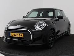 MINI 3-Deurs - 1.5 Cooper Business Edition | Climate Control | Navigatie | Parkeersensoren | LED |