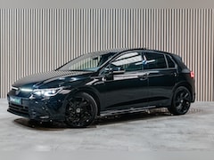 Volkswagen Golf - 1.5 eTSI R-Line Pano | Harman Kardon | Adaptive Cruise Controle | IQlights | Sfeer | Stoel