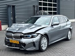 BMW 3-serie Touring - 330d xDrive, M-Sportpakket, Head-up, 360 camera