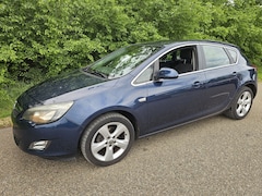 Opel Astra - 1.4 Turbo Sport