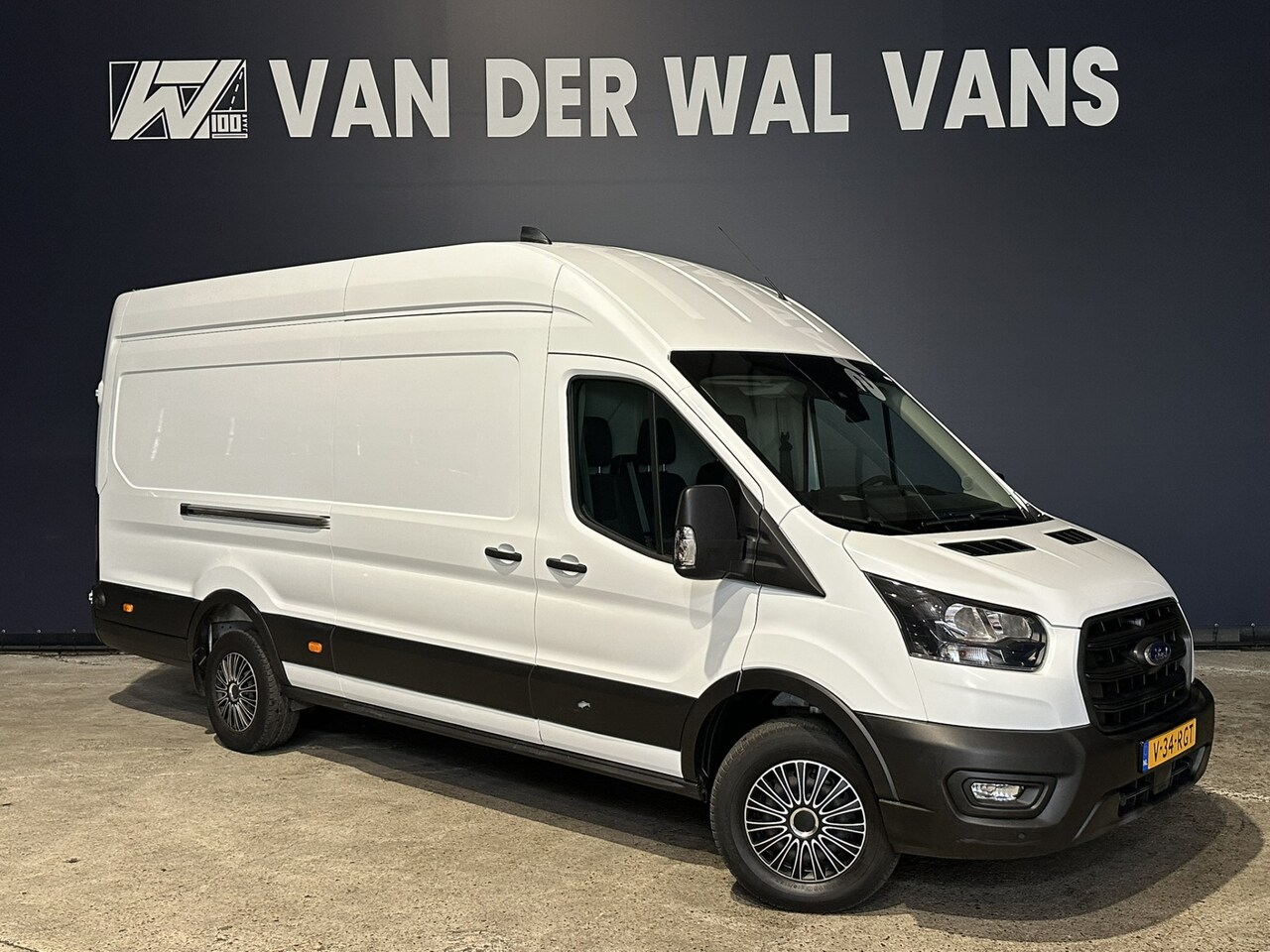 Ford Transit - 2.0 TDCI 131pk L4H3 Euro6 Airco | Camera | Cruisecontrol | Verwarmde voorruit Parkeersenso - AutoWereld.nl