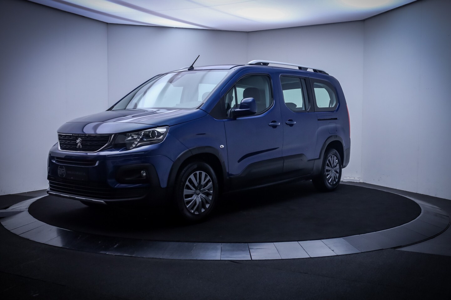 Peugeot Rifter Long - 1.2T 7Pers ALLURE L2 NAVI | CARPLAY | DAB | CLIMA | CRUISE | TREKHAAK | PDC - AutoWereld.nl