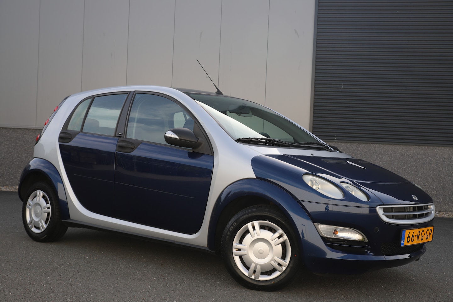 Smart Forfour - 1.3 96pk *Pulse*/5drs/Airco/Zuinig & €31 per mnd. - AutoWereld.nl