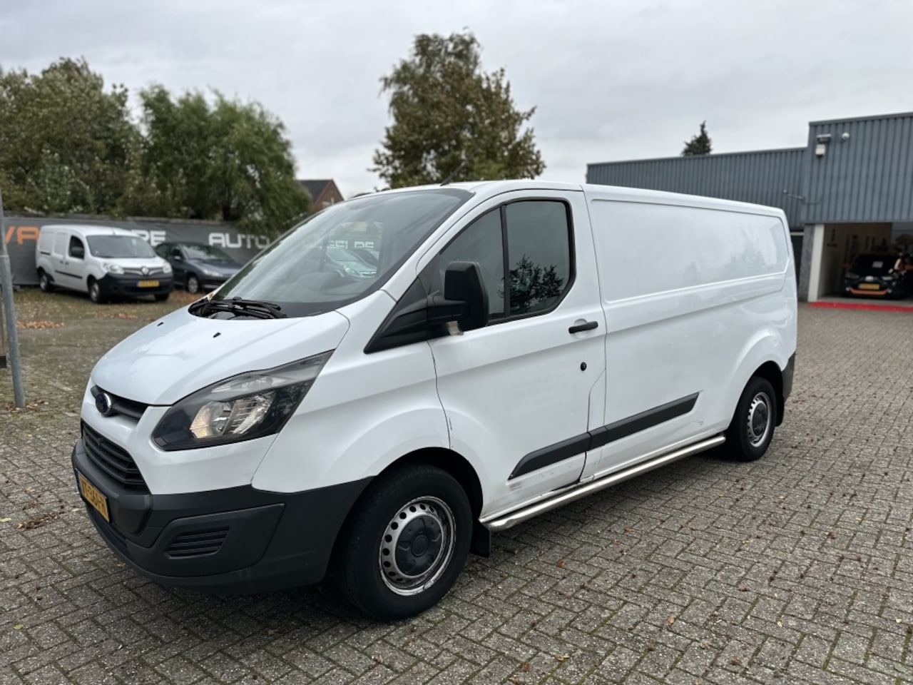 Ford Transit Custom - 290 2.2 TDCI L2H1 Airco*Schuifdeur*Trekhaak*PDC*3 Zits*BTW - AutoWereld.nl