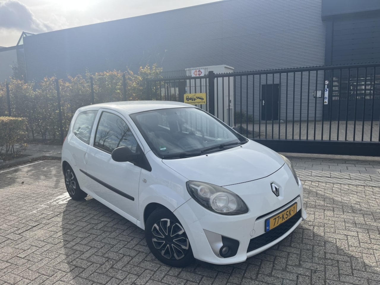 Renault Twingo - 1.2-16V Bleutooth Clima Lage Km Nap - AutoWereld.nl