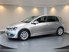 Volkswagen Golf - 1.0 TSI Connected Series *Automaat* Carplay|Camera|Navi|Cruise|DAB|PDC|NAP