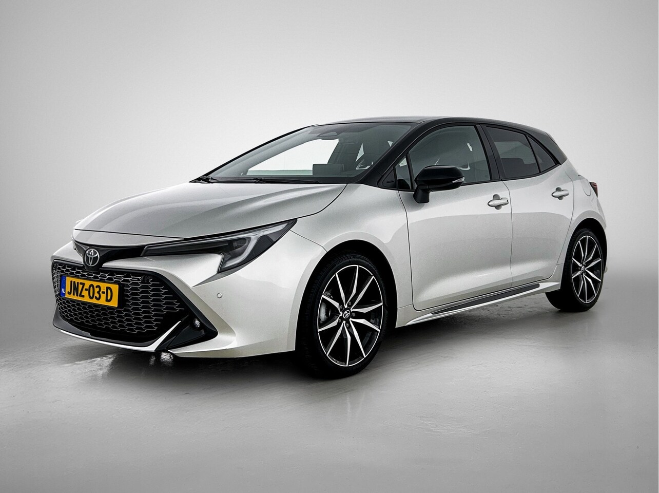 Toyota Corolla - Hybrid 140 GR Sport | Navigatie | PDC | Keyless Entry | - AutoWereld.nl