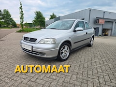Opel Astra - 1.8-16V Club Airco AUTOMAAT