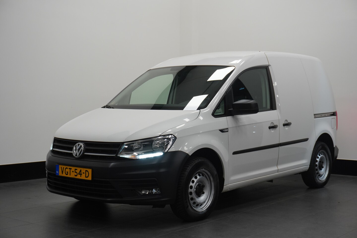 Volkswagen Caddy - 2.0 TDI EURO 6 - Airco - Cruise - 2x Schuifdeur - €8.950,- Excl. - AutoWereld.nl