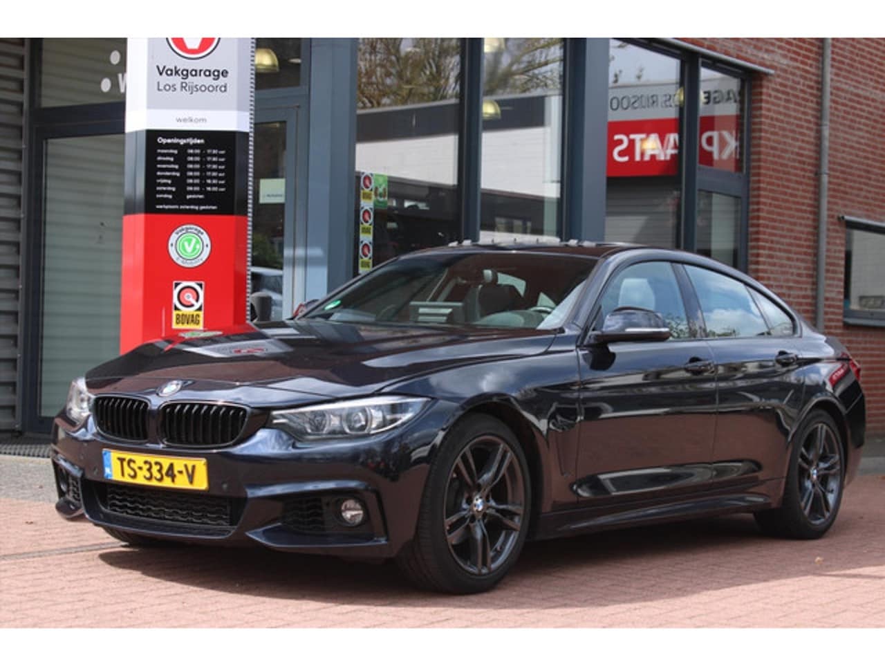 BMW 4-serie Coupé - Grand 418i Aut. *High Executive* | Carplay | Schuifdak | Cruise & Climate Control | Stoelv - AutoWereld.nl