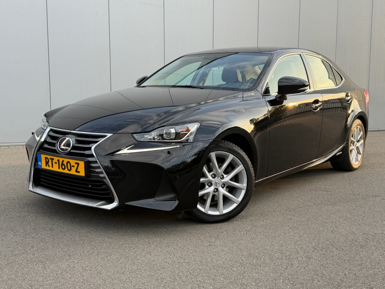 Lexus IS - 300h Hybrid 300h Hybrid - AutoWereld.nl