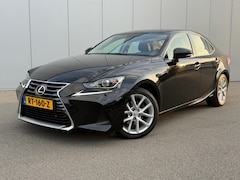 Lexus IS - 300h Hybrid