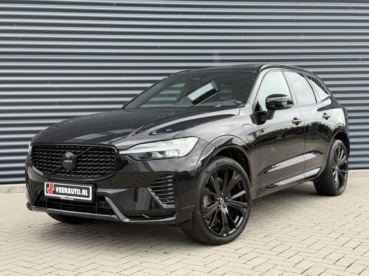 Volvo XC60 - 2.0 T6 Plug-in hybrid AWD Plus Black Edition 2.0 T6 Plug-in hybrid AWD Plus Black Edition - AutoWereld.nl