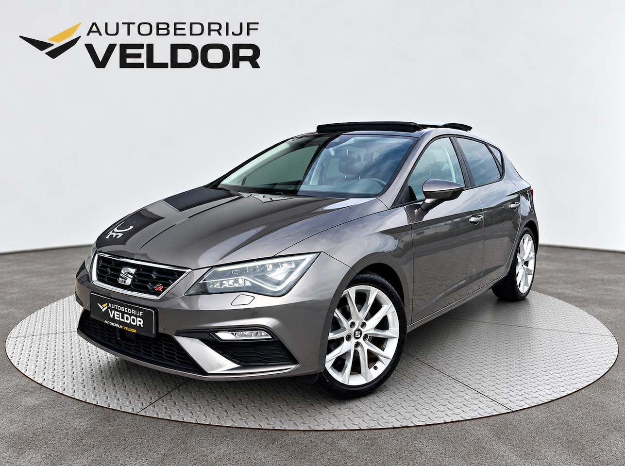 SEAT Leon - FR Plus 1.4 TSI 150 PK DSG PANO CAMERA LED - AutoWereld.nl
