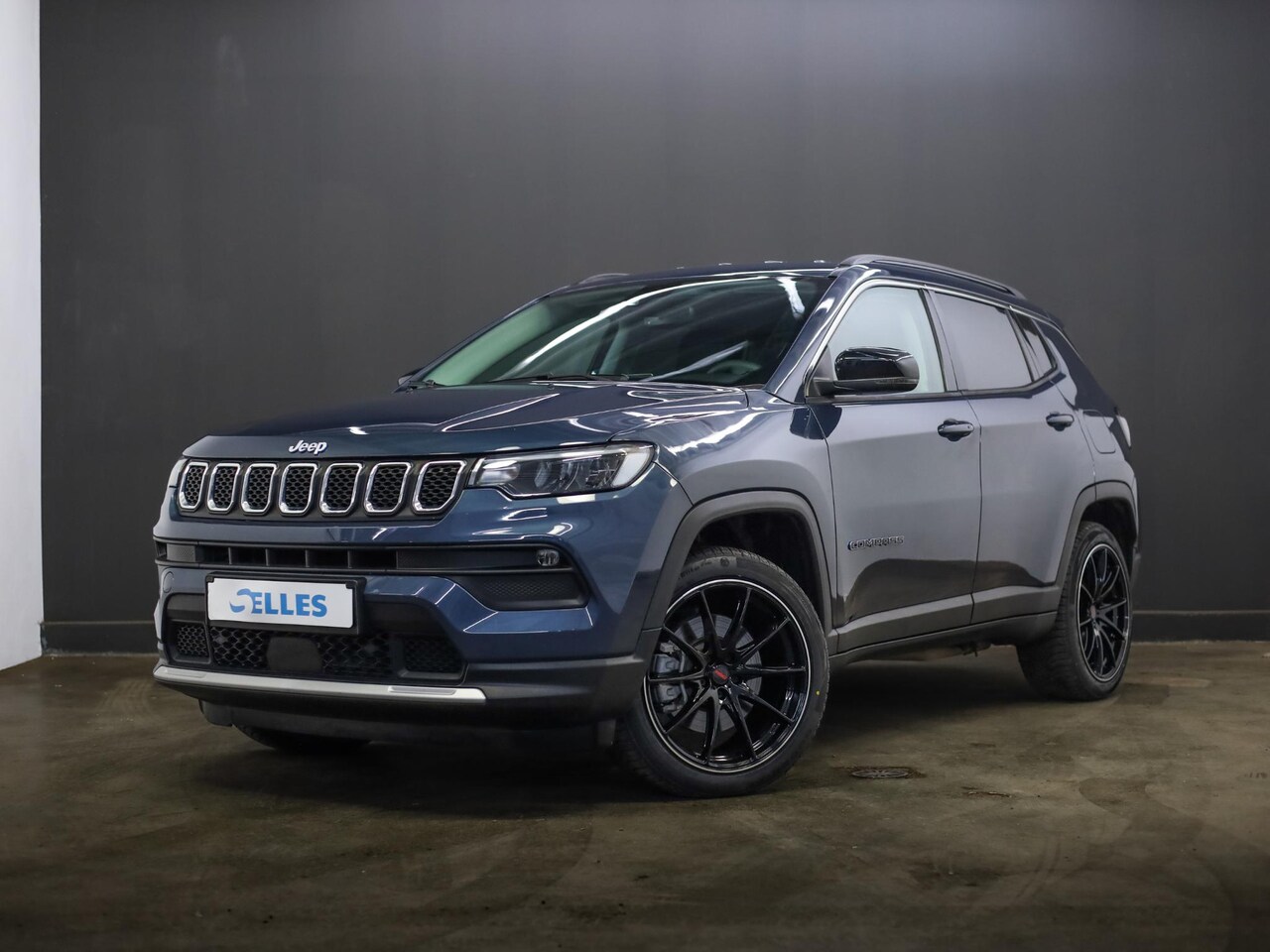 Jeep Compass - 4xe 190 Plug-in Hybrid Electric Limited | SOH 98% | Camera | Apple Carplay / Android Auto - AutoWereld.nl