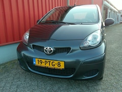 Toyota Aygo - 1.0-12V Access / APK 5-2027