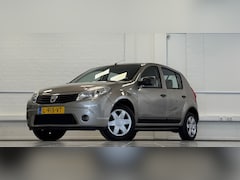 Dacia Sandero - 1.2i Lauréate Airco Nieuwe APK Exclusive-pakket Garantie