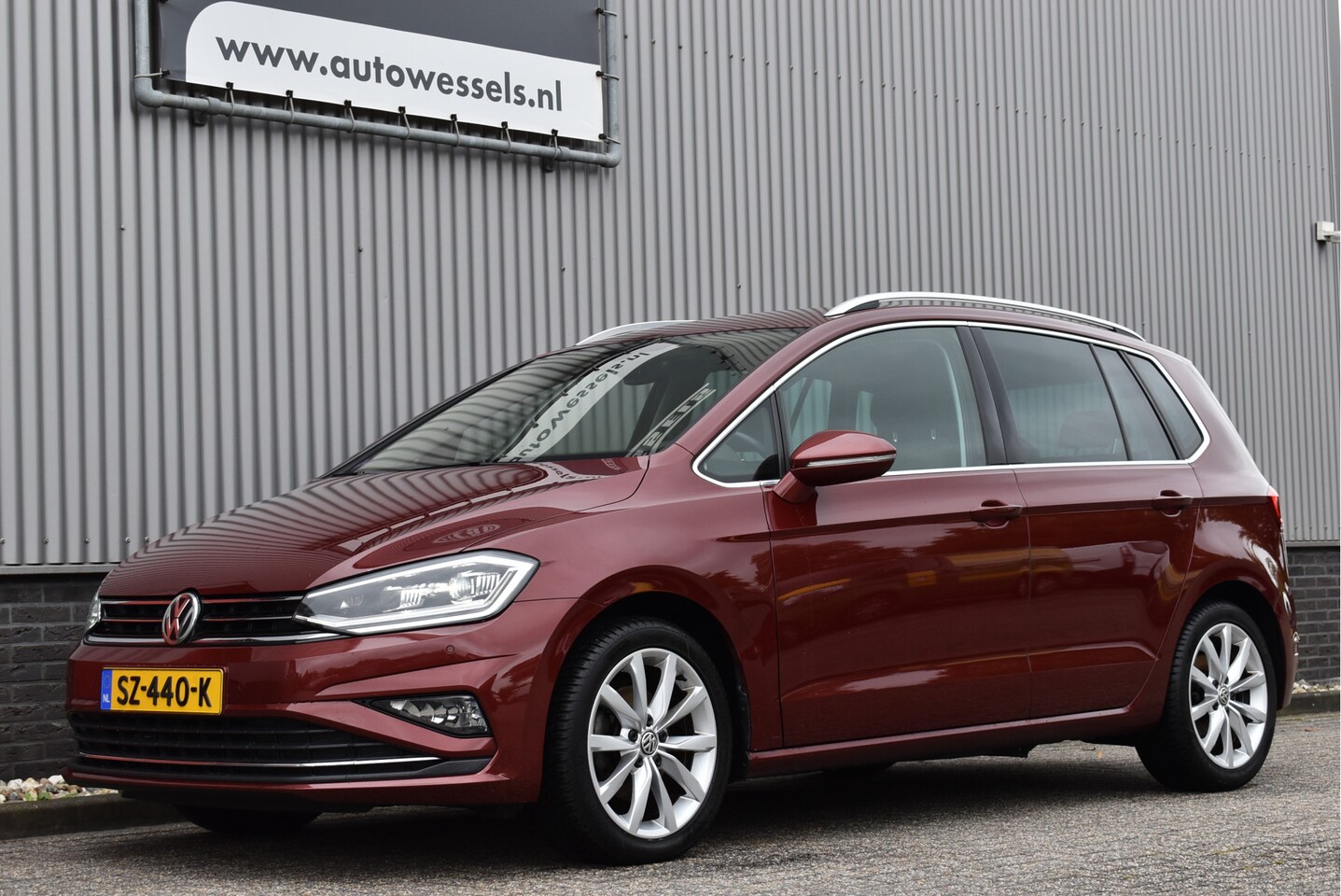 Volkswagen Golf Sportsvan - 1.5 TSI ACT Highline Edition Stoelverwarming+massage, Camera, Adaptive cruise - AutoWereld.nl