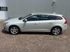 Volvo V60 - 1.6 T3 Kinetic