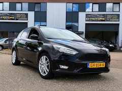 Ford Focus - 1.0 First Edition LUXE UITVOERING TREKHAAK NAVI CRUISE