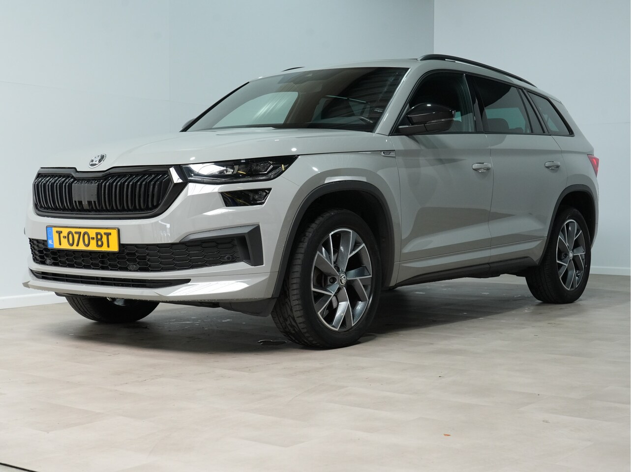 Skoda Kodiaq - 1.5 TSI Sportline Business 7p. Panoramadak dak Elektr. klep Camera 7 persoons 127 - AutoWereld.nl