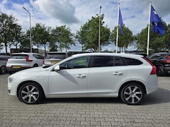 Volvo V60 - 2.4 D6 AWD Plug-In Hybrid Summum D6 AWD 215PK | Plug-In | Summum | Leder | Open dak
