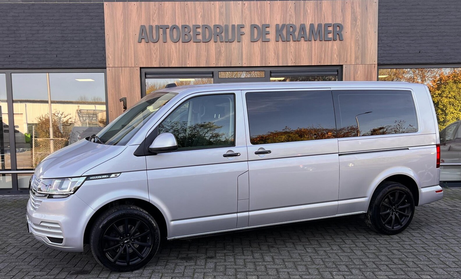 Volkswagen Transporter - 2.0 TDI L2H1 30 DC 2.0 TDI L2H1 30 DC - AutoWereld.nl