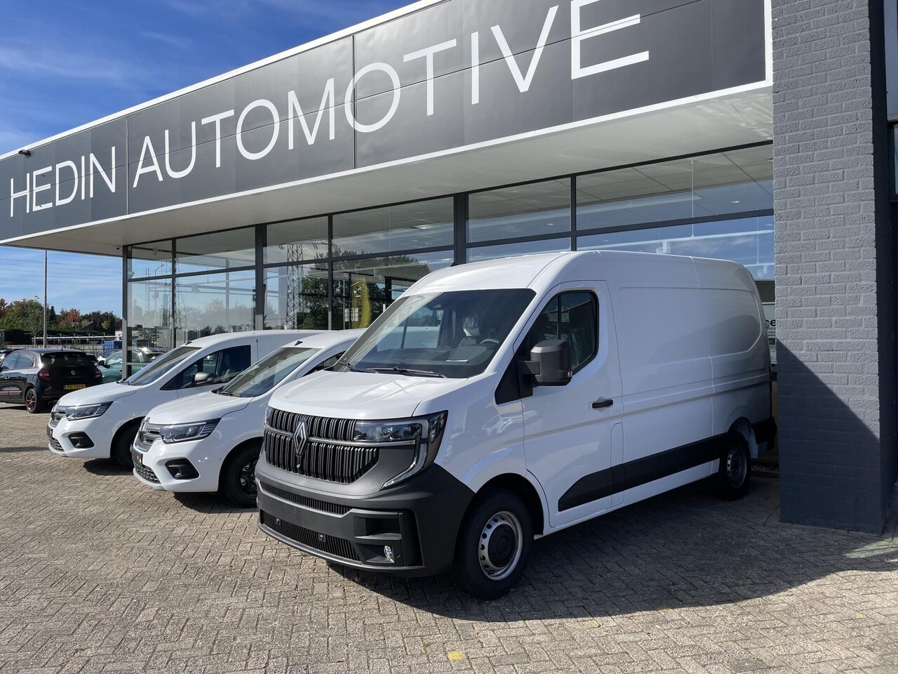 Renault Master E-Tech - T35 L2H2 Advance long range 87 kWh DC | Camera achter | Houten laadvloer | Direct leverbaa - AutoWereld.nl