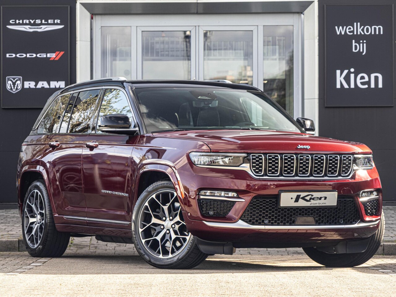 Jeep Grand Cherokee - 2.0 Summit Reserve 4xe | Luchtvering | Passenger Display | Trekhaak | 360 Camera | Memory - AutoWereld.nl