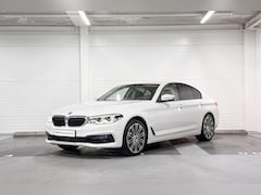 BMW 5-serie - Sedan 530e iPerformance High Executive | Comfort Access | Harman/Kardon | Head-Up Display