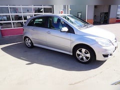 Mercedes-Benz B-klasse - 200 Automaat Panorama dak nr. V194 | Airco | Cruise | Navi