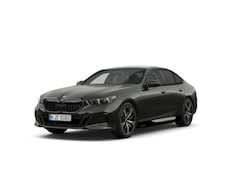 BMW 5-serie - Sedan 530e M Sport Edition | M Sportpakket Pro | Innovation Pack | Travel Pack | Comfort P