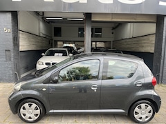 Toyota Aygo - 1.0-12V +