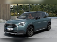 MINI Countryman - 1.5 C Favoured M | Panoramadak | 19 Inch LM wielen | Donker glas achter