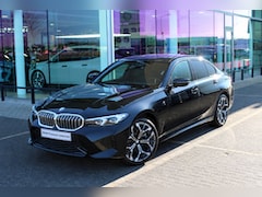 BMW 3-serie - 330e M Sport Automaat / Schuif-kanteldak / Trekhaak / Sportstoelen / Achteruitrijcamera /