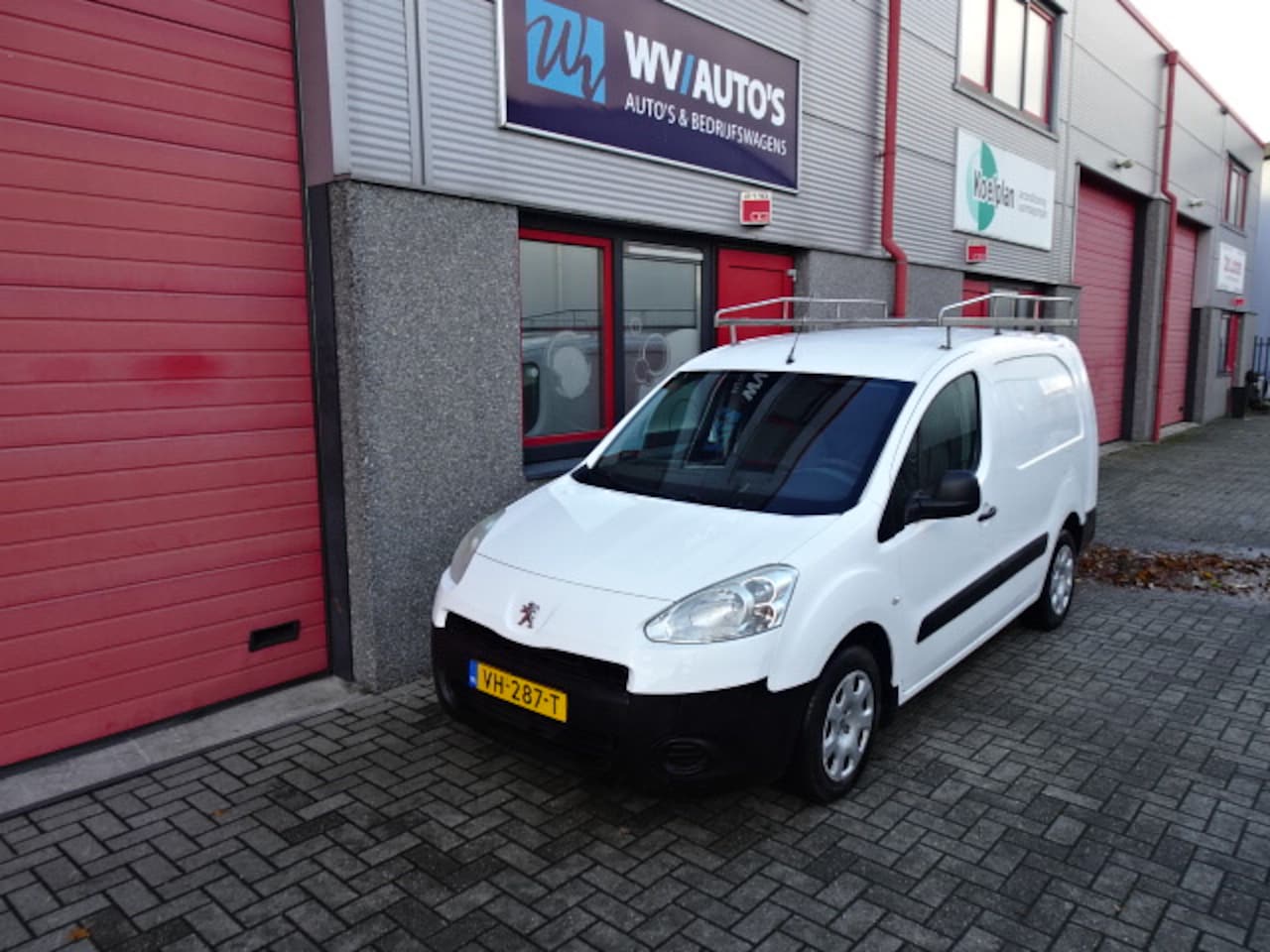 Peugeot Partner - 122 1.6 e-HDI L2 XR airco inrichting imperiaal - AutoWereld.nl