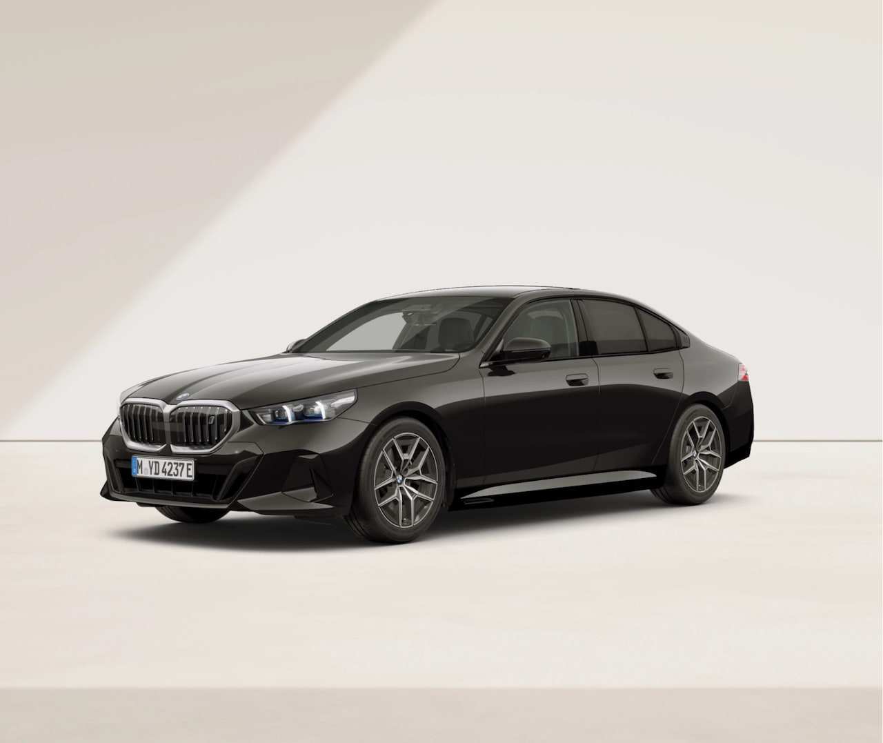 BMW i5 - eDrive40 M-Sport - Pano - Head-up - Stoelventilatie - Memoryzetels - AutoWereld.nl