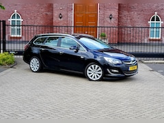 Opel Astra Sports Tourer - 1.4 Turbo Cosmo / Airco / Navi / Pdc / Half Leer / Trekhaak