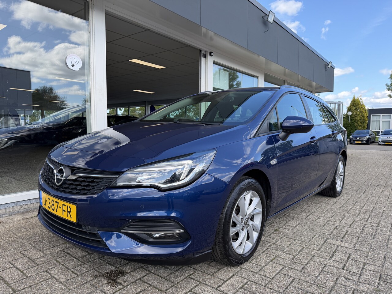 Opel Astra Sports Tourer - 1.2 Edition 1.2 Edition - AutoWereld.nl