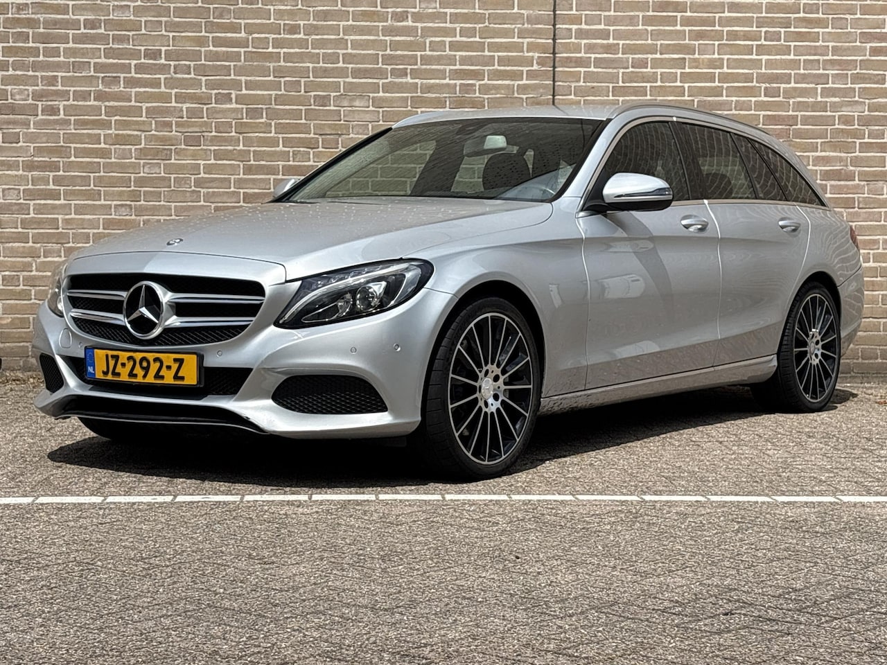 Mercedes-Benz C-klasse Estate - 350 e Lease Edition | € 5.950,- NETTO! | Climate | Cruise | Navi | Camera | - AutoWereld.nl